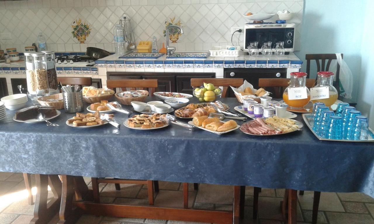 B&B Ottocento Sul Mare ニッツァ・ディ・シチーリア エクステリア 写真