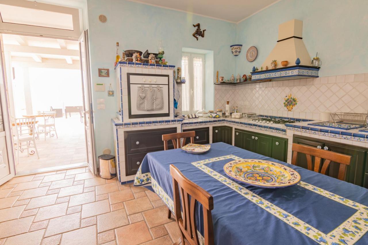 B&B Ottocento Sul Mare ニッツァ・ディ・シチーリア エクステリア 写真