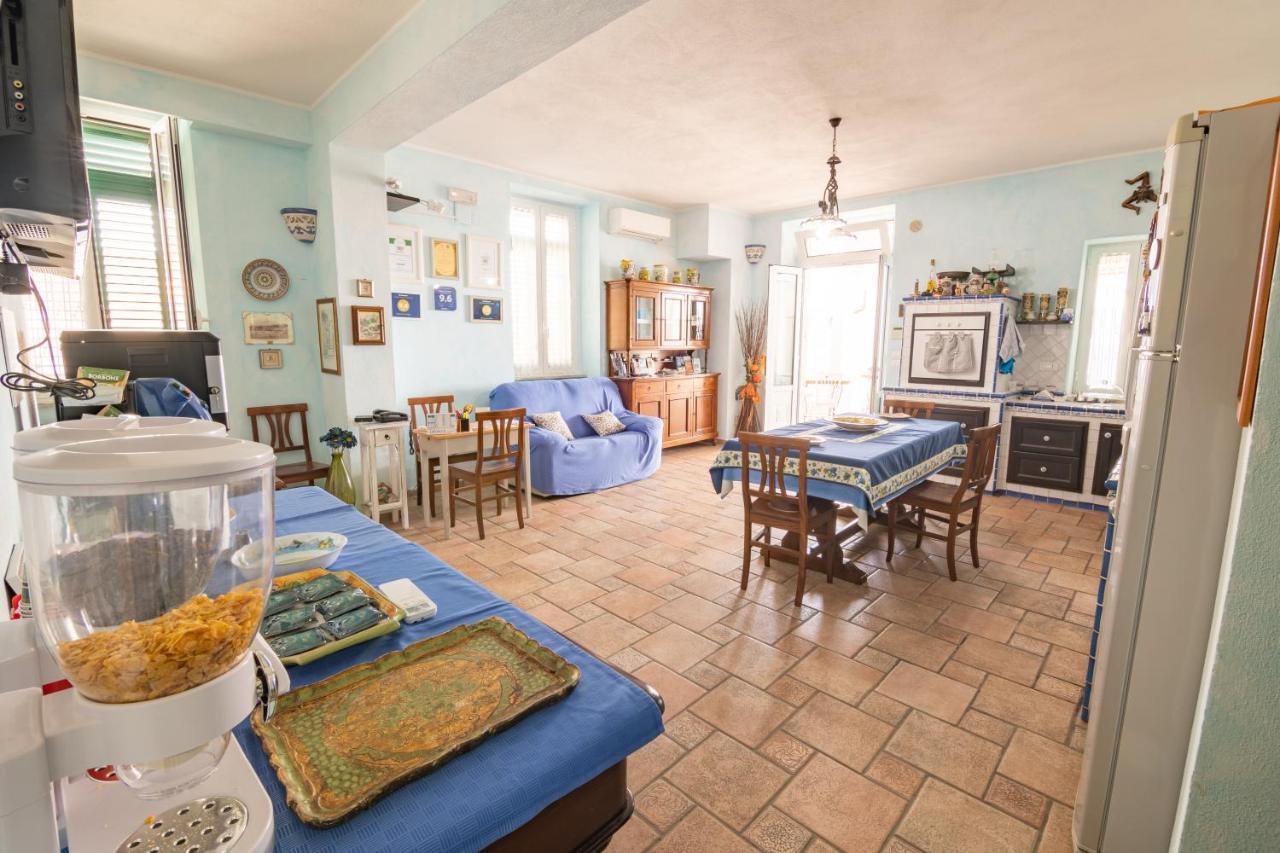 B&B Ottocento Sul Mare ニッツァ・ディ・シチーリア エクステリア 写真
