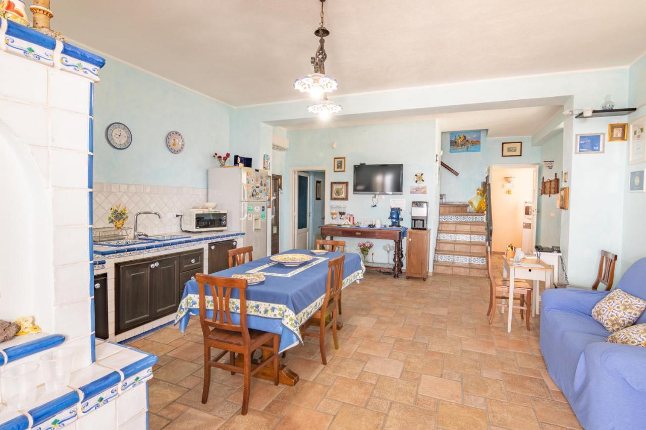 B&B Ottocento Sul Mare ニッツァ・ディ・シチーリア エクステリア 写真
