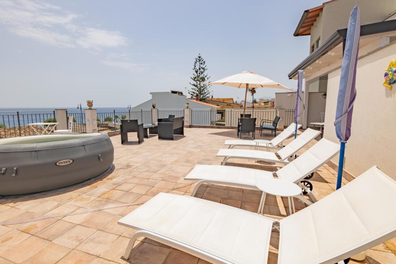 B&B Ottocento Sul Mare ニッツァ・ディ・シチーリア エクステリア 写真