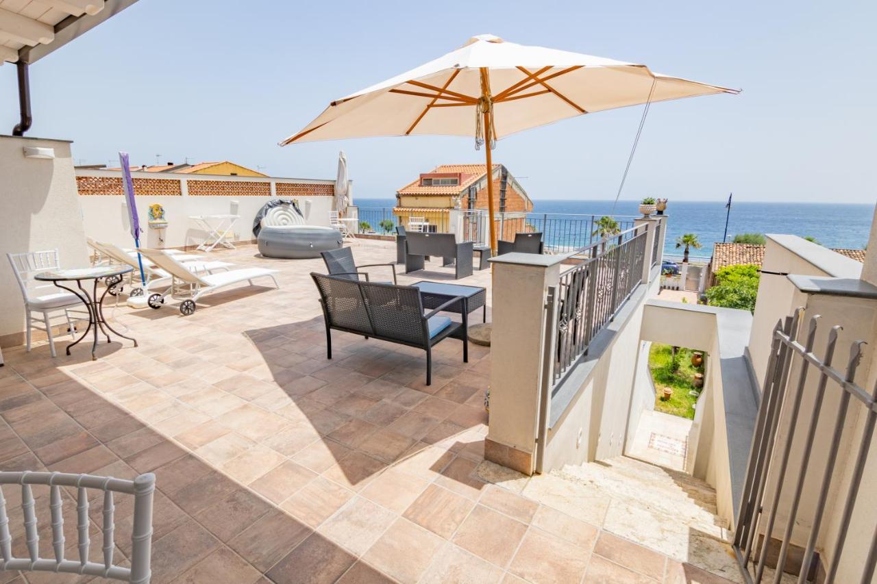 B&B Ottocento Sul Mare ニッツァ・ディ・シチーリア エクステリア 写真