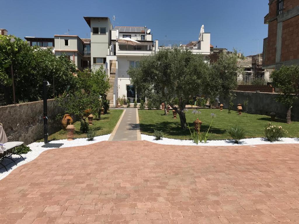 B&B Ottocento Sul Mare ニッツァ・ディ・シチーリア エクステリア 写真